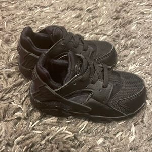 Nike Huarache Run Size 7C